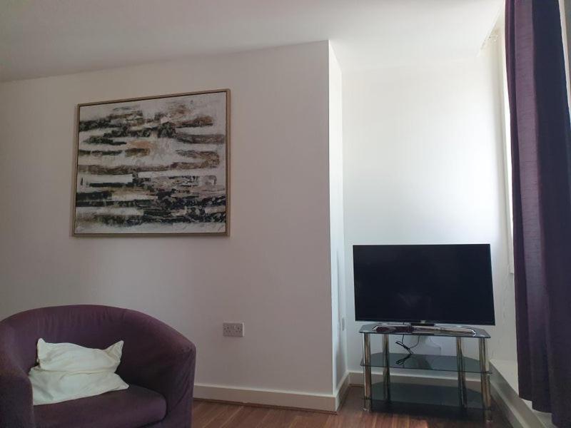 Double Room With Shared Bathroom Londres Exterior foto